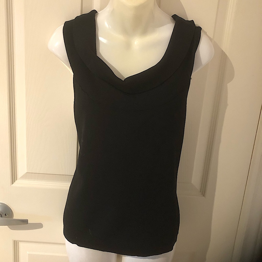 ⬇️Price Drop⬇️🛍2 for $40🛍Melanie Lyne black slip on top